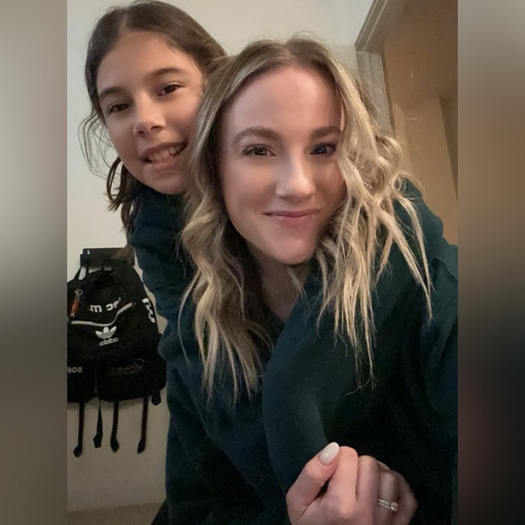 Meet your Posher, Victoria - Picture 1 of 1